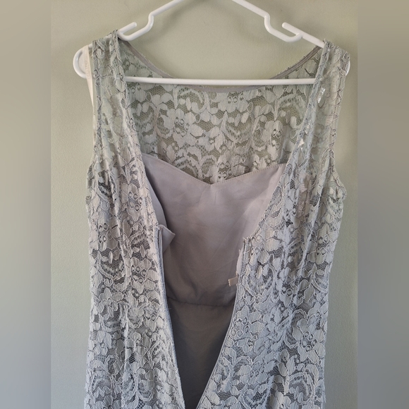 David's Bridal Short Sleeveless Illusion Lace Bridesmaid Dress Size 12 - Picture 11 of 14